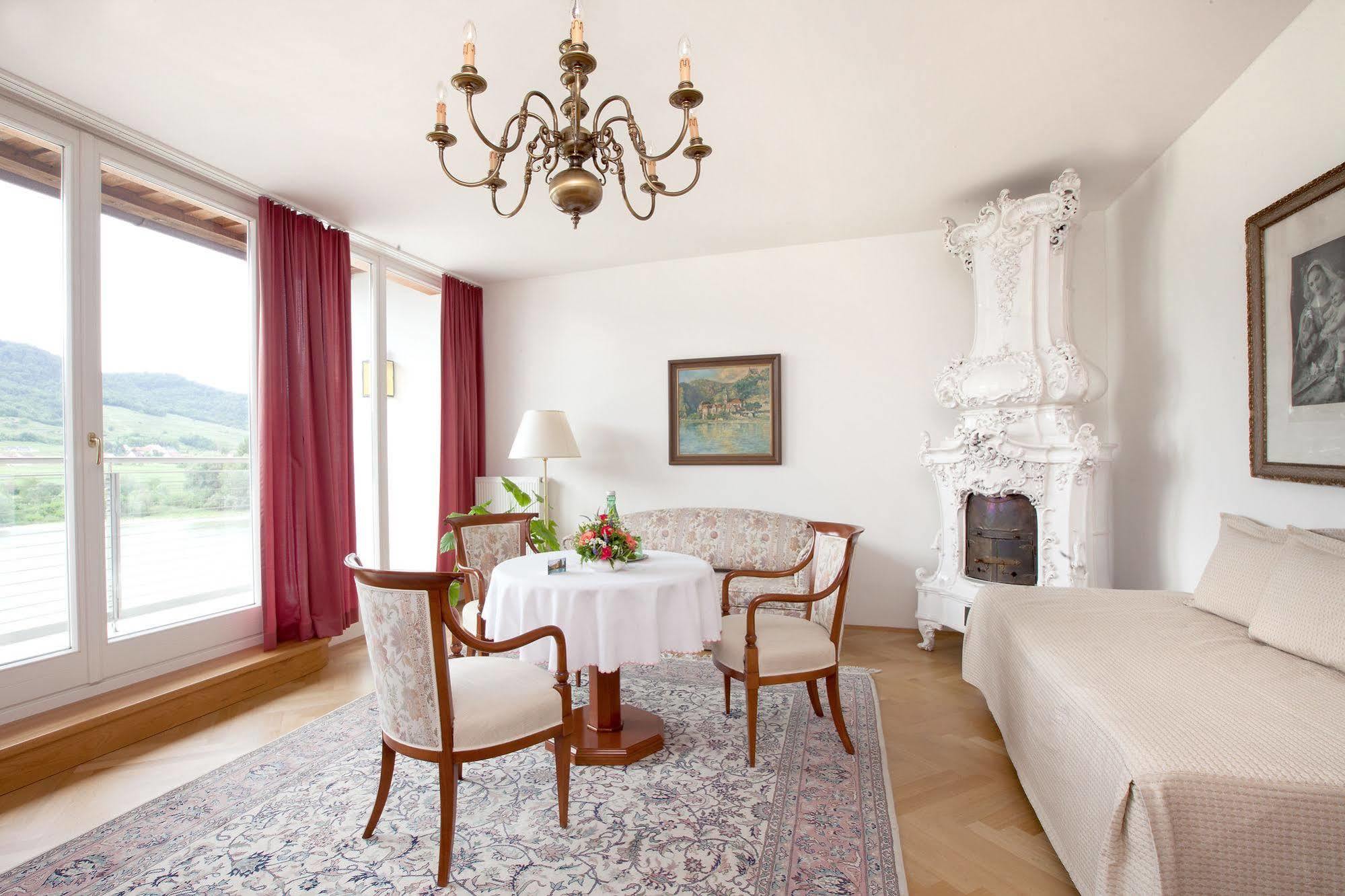 Hotel Richard Loewenherz Dürnstein Buitenkant foto
